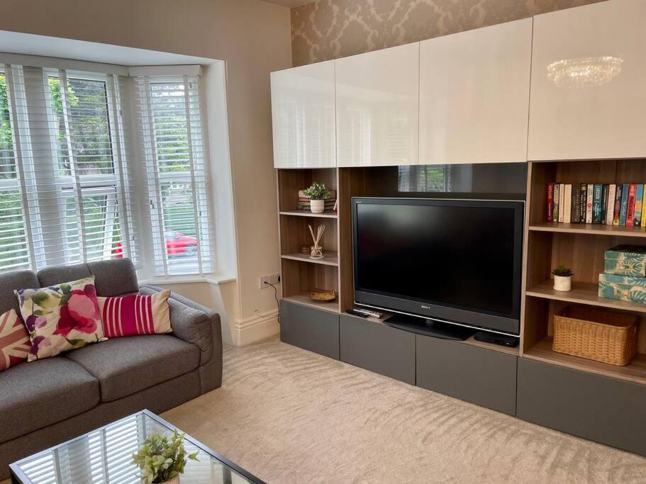 Modern 2 Bed Flat W Parking, Dog Friendly, Central Bournemouth Luaran gambar