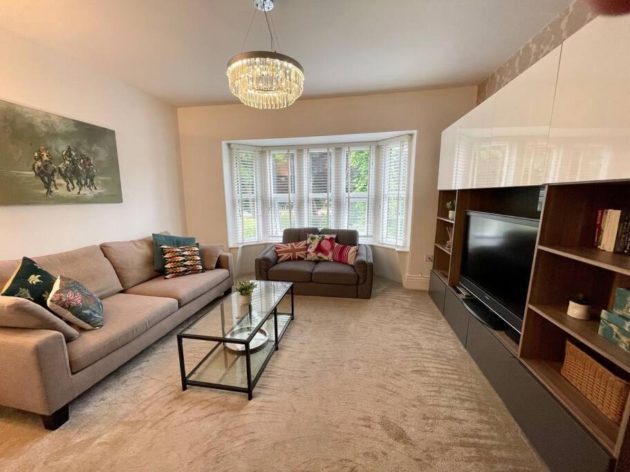 Modern 2 Bed Flat W Parking, Dog Friendly, Central Bournemouth Luaran gambar
