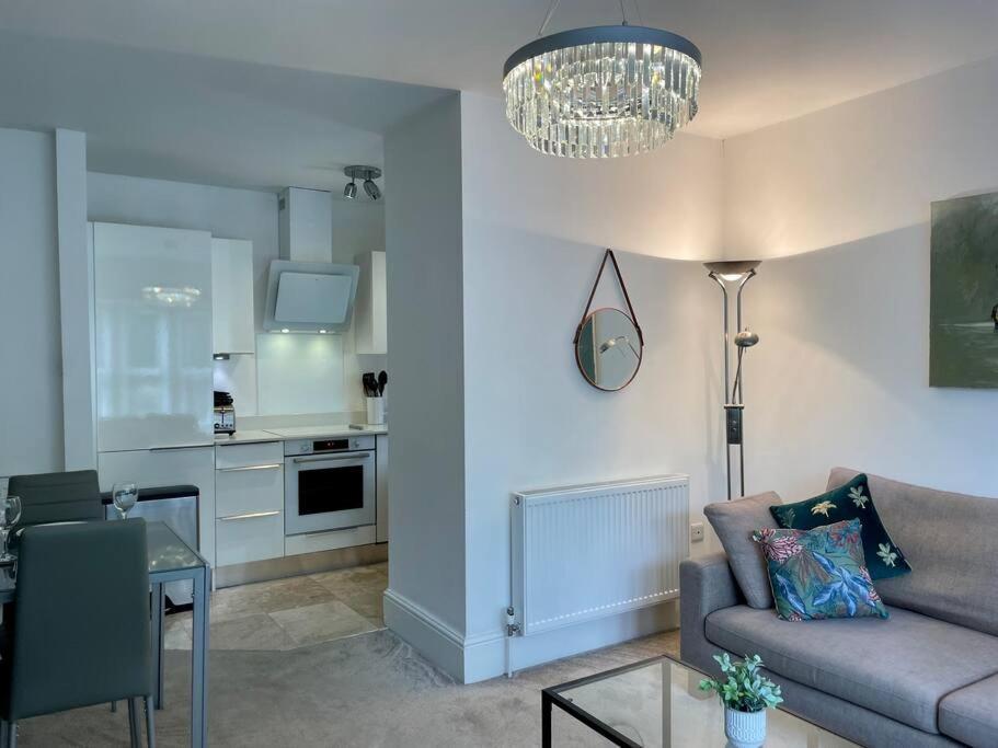 Modern 2 Bed Flat W Parking, Dog Friendly, Central Bournemouth Luaran gambar
